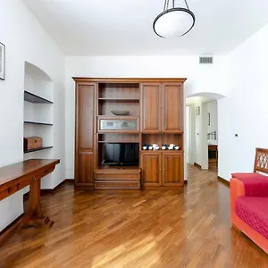 Appartamento Joivy For 4 Near The Port Of Italia